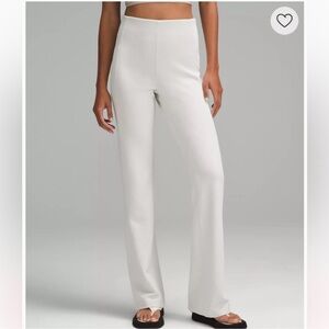 Bone softstream flare pant size 6 lululemon